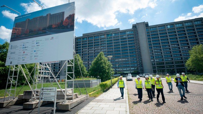 Bundesbank weighs abandoning Frankfurt headquarters