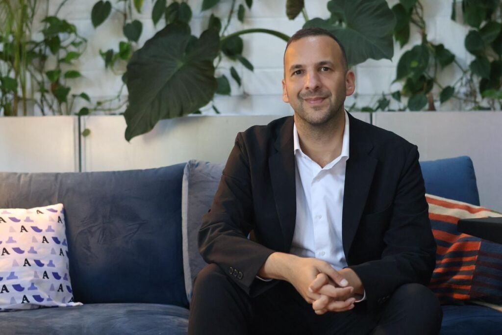 Zack Polanski demands ‘nationalisation of all UK utilities’ to lower household bills