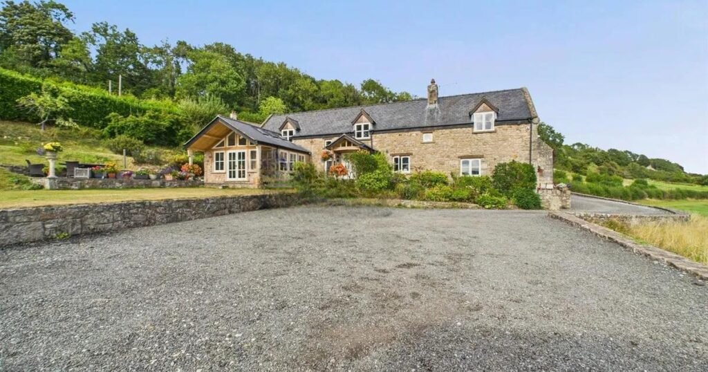 Wrexham: Cymau property on the market for £750,000