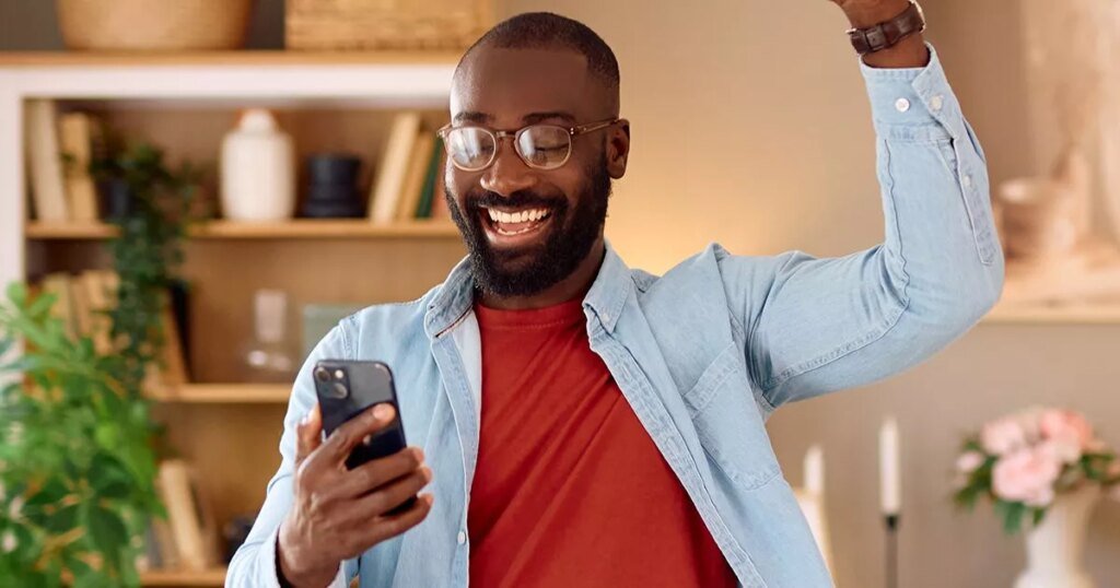 Premium Bonds winners announced as three savers from Devon win £100,000 prizes