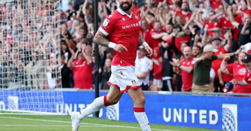 Wrexham AFC: Steven Fletcher’s retirement sparks tributes