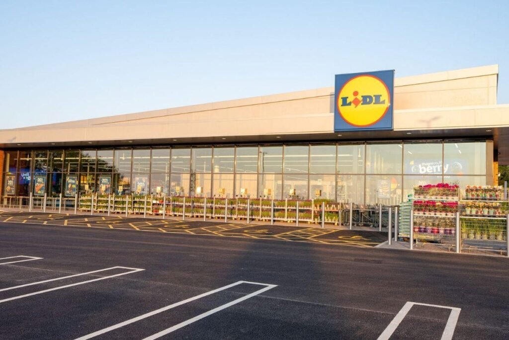 Lidl apologises after ‘do not eat’ warning issued due to ‘presence of metal’