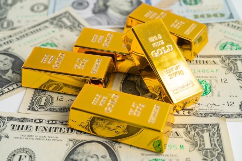Gold Deals Pick Up As Metal Soars Past $4,200 – Barrick Mining (NYSE:B), Anglogold Ashanti (NYSE:AU)