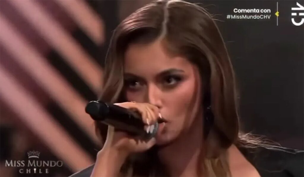 Miss World Chile leaves viewers gob smacked with insane talent