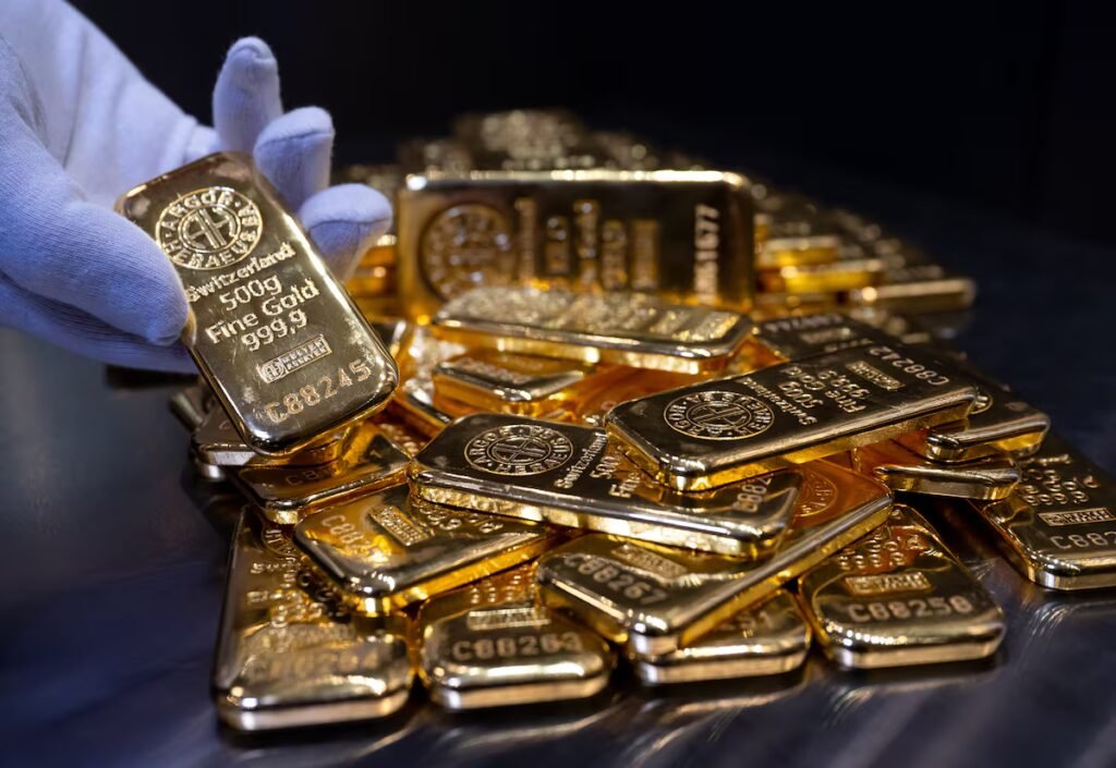 From safe-haven investment to geostrategic weapon: Who owns the most gold and where are the bars kept? | Economy and Business