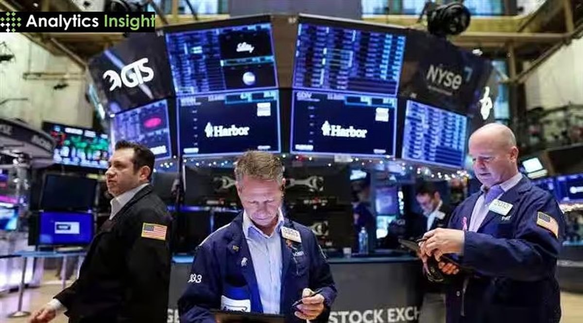 NASDAQ 100 & S&P 500 Edge Higher While Bond Yields Rise Ahead of Key Federal Reserve Decision